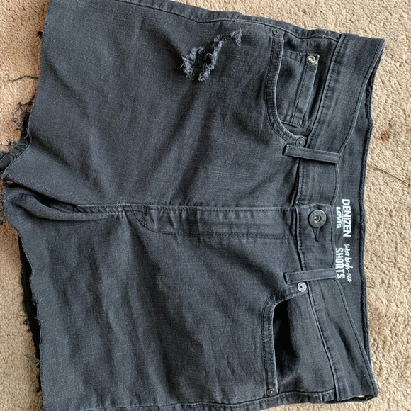 High Waisted Black Shorts 